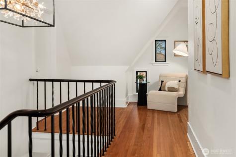 1111 37th Avenue E Seattle WA 98112