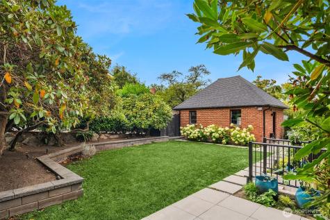 1111 37th Avenue E Seattle WA 98112