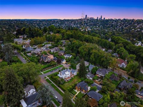 1111 37th Avenue E Seattle WA 98112