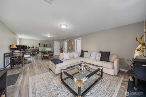 11719 8th Street E Edgewood WA 98372