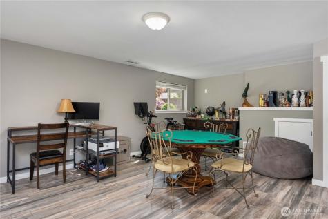 11719 8th Street E Edgewood WA 98372
