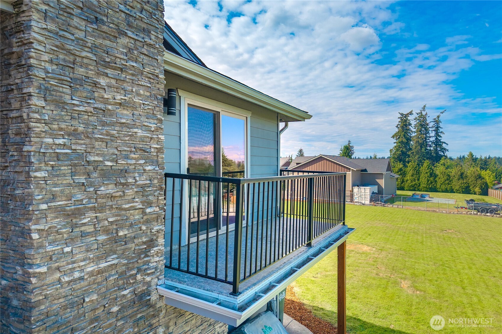11719 8th Street E Edgewood WA 98372
