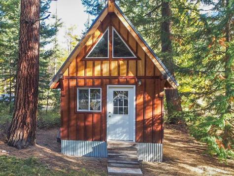 26 Mercer Road Mazama WA 98833