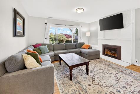 7827 S 114th Street Seattle WA 98178