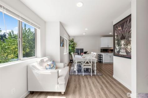 19305 7th Ave W Lynnwood WA 98036