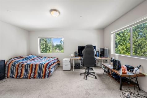 19305 7th Ave W Lynnwood WA 98036