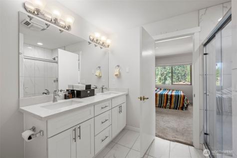 19305 7th Ave W Lynnwood WA 98036