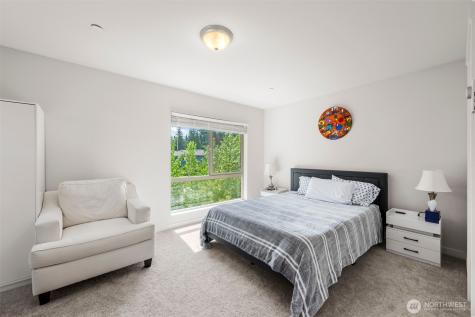 19305 7th Ave W Lynnwood WA 98036