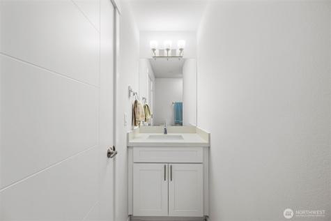 19305 7th Ave W Lynnwood WA 98036