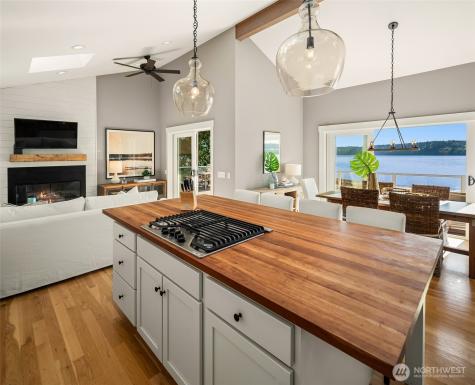13967 SW 248th Street Vashon WA 98070