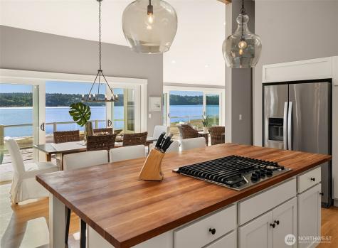 13967 SW 248th Street Vashon WA 98070