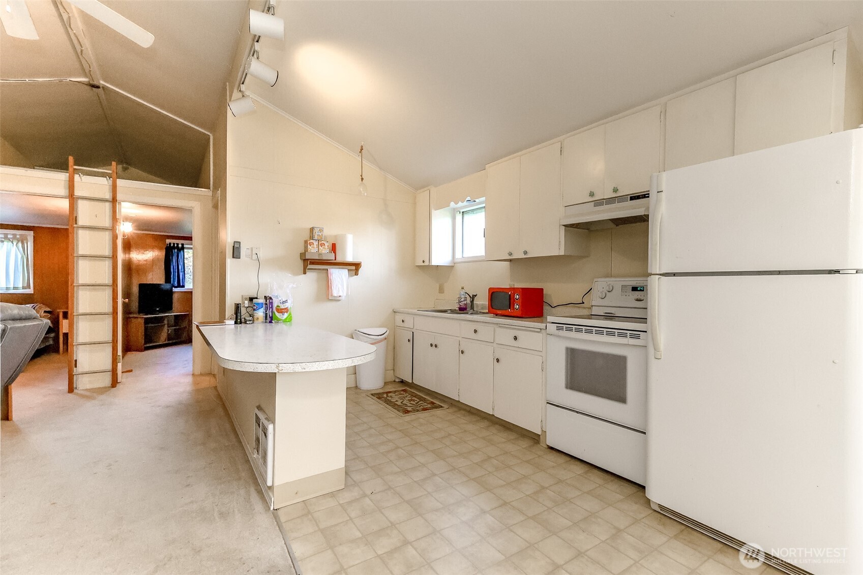 199 Wishkah Street SW Ocean Shores WA 98569