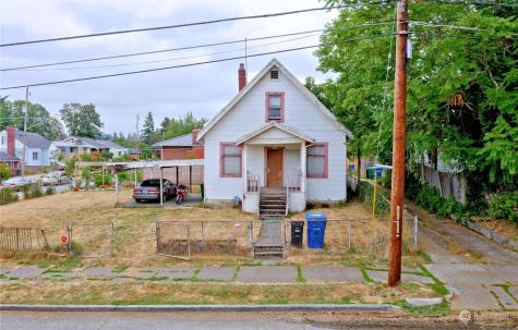 6115 44th Seattle WA 98118