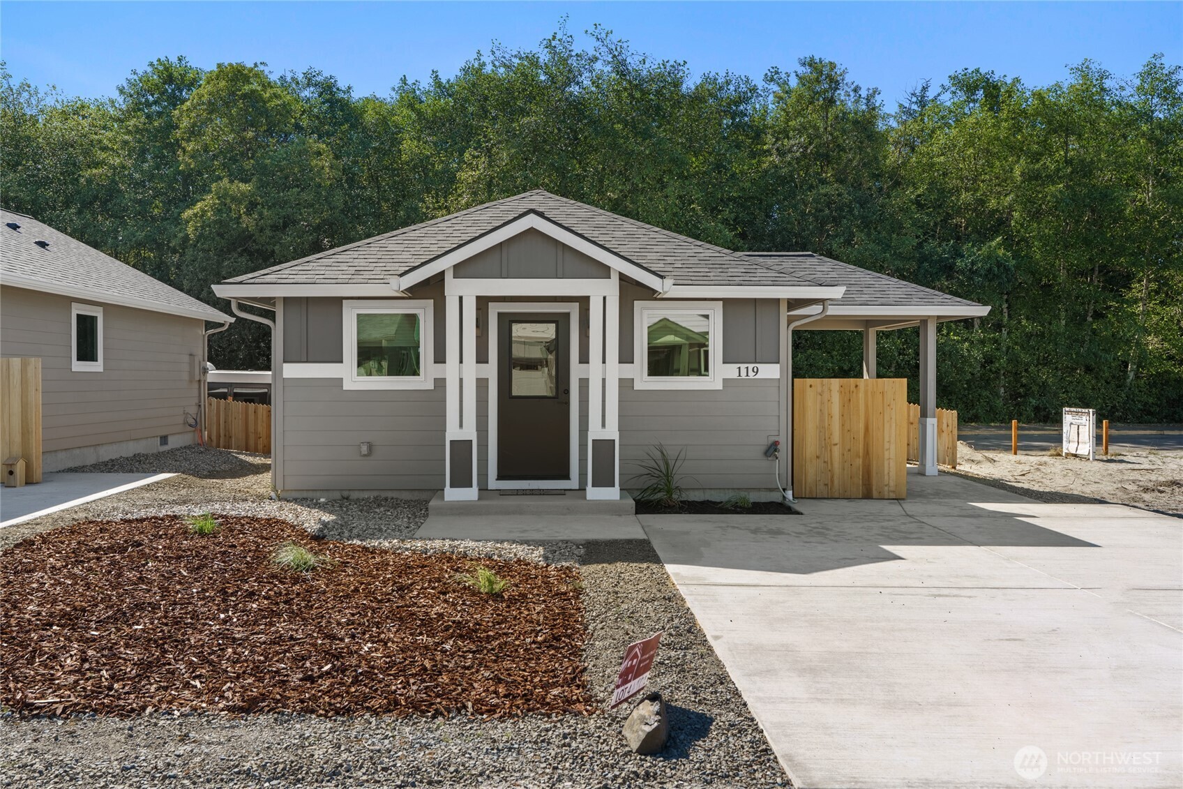 119 7th Street SW Long Beach WA 98631