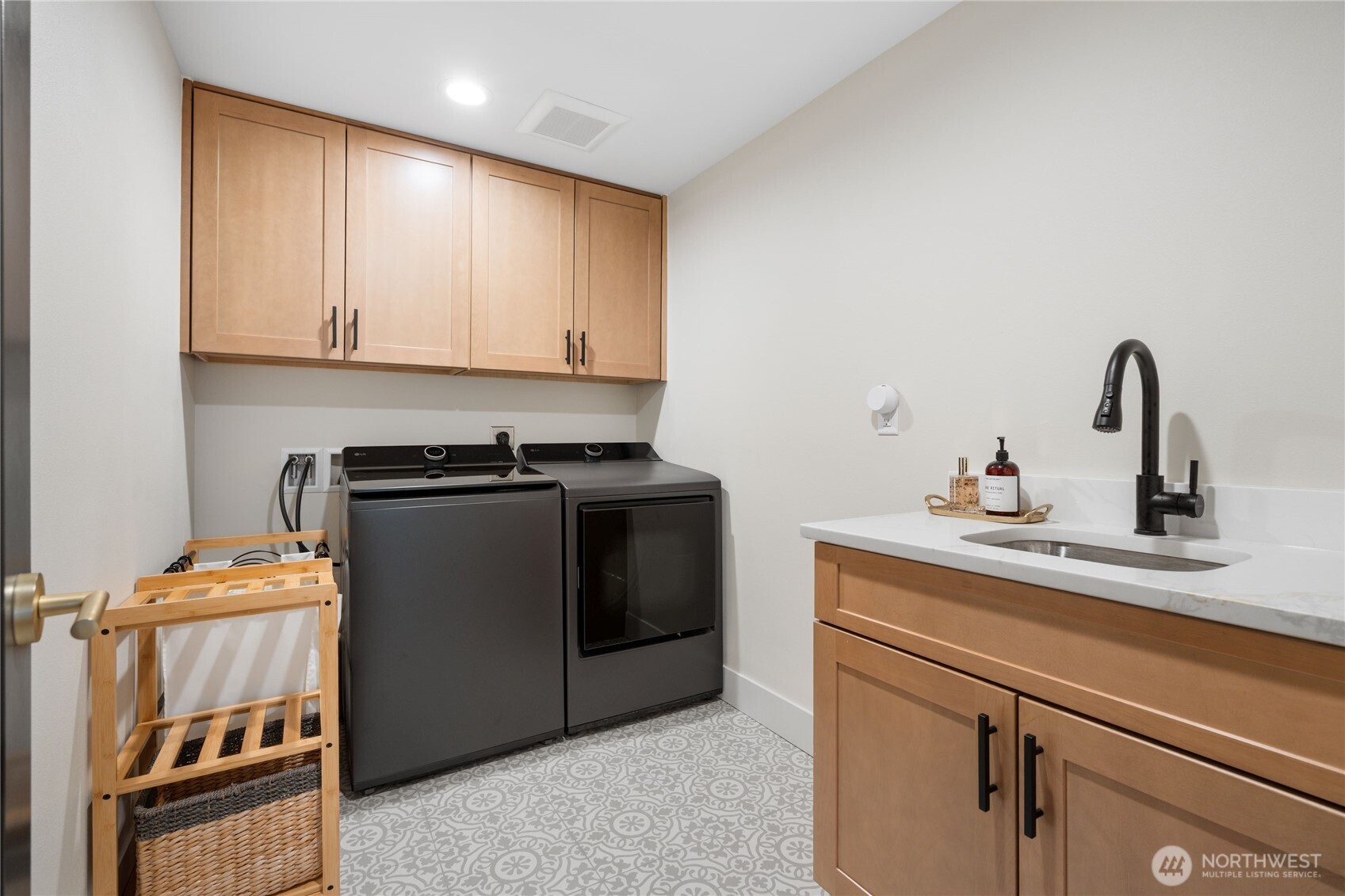 11016 46th Street E Edgewood WA 98372