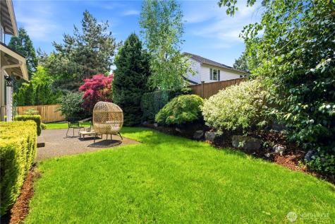 1527 233rd Place NE Sammamish WA 98074