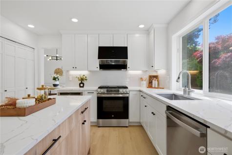 1527 233rd Place NE Sammamish WA 98074