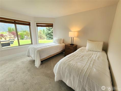 1 Lodge 614-j Manson WA 98831