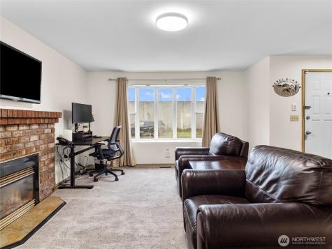 302 1st Avenue E Pacific WA 98047