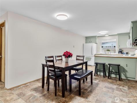 302 1st Avenue E Pacific WA 98047