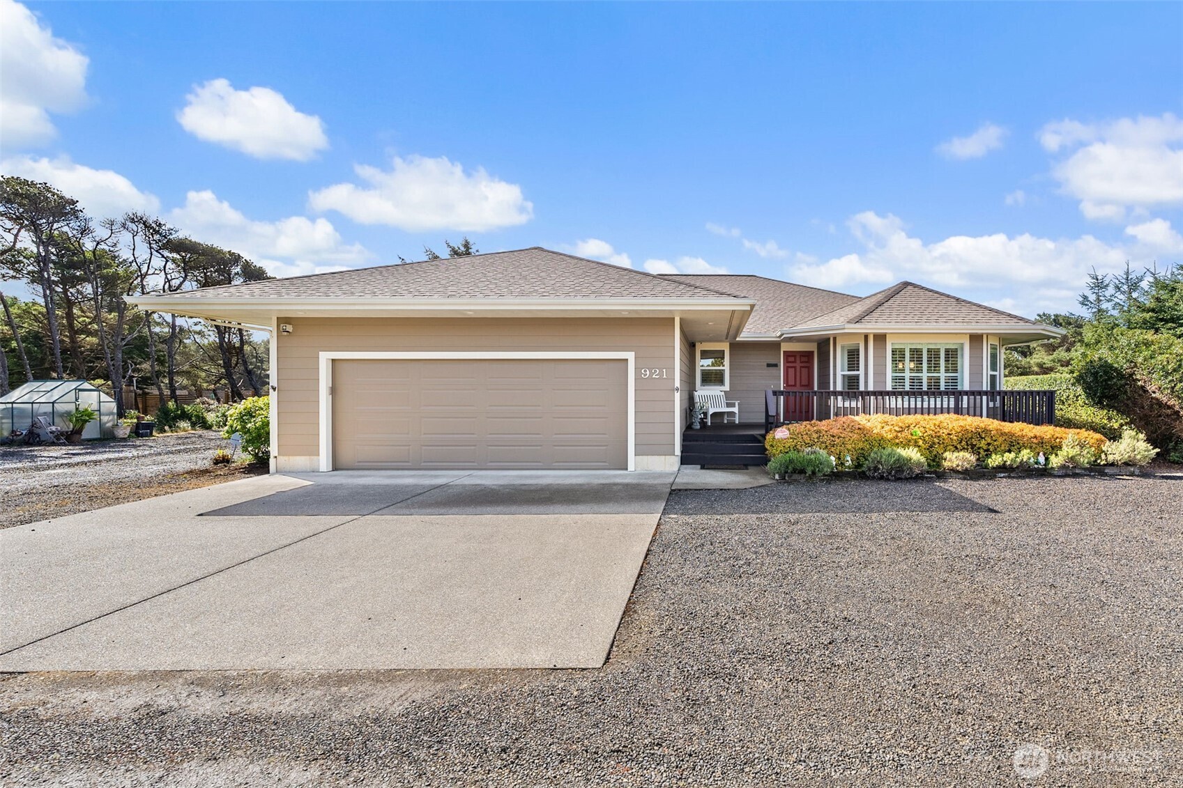 921 Pheasant Run Westport WA 98595