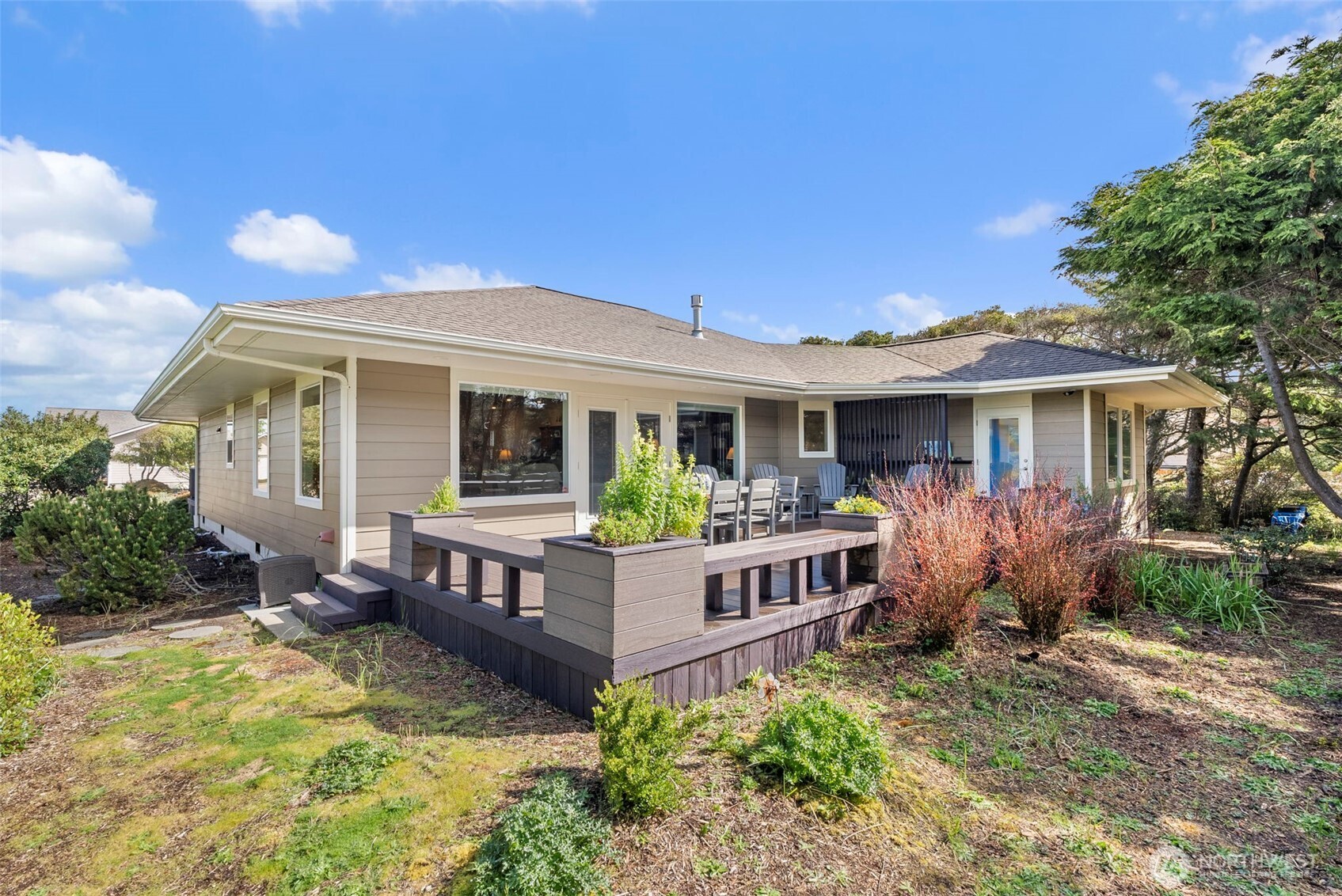 921 Pheasant Run Westport WA 98595
