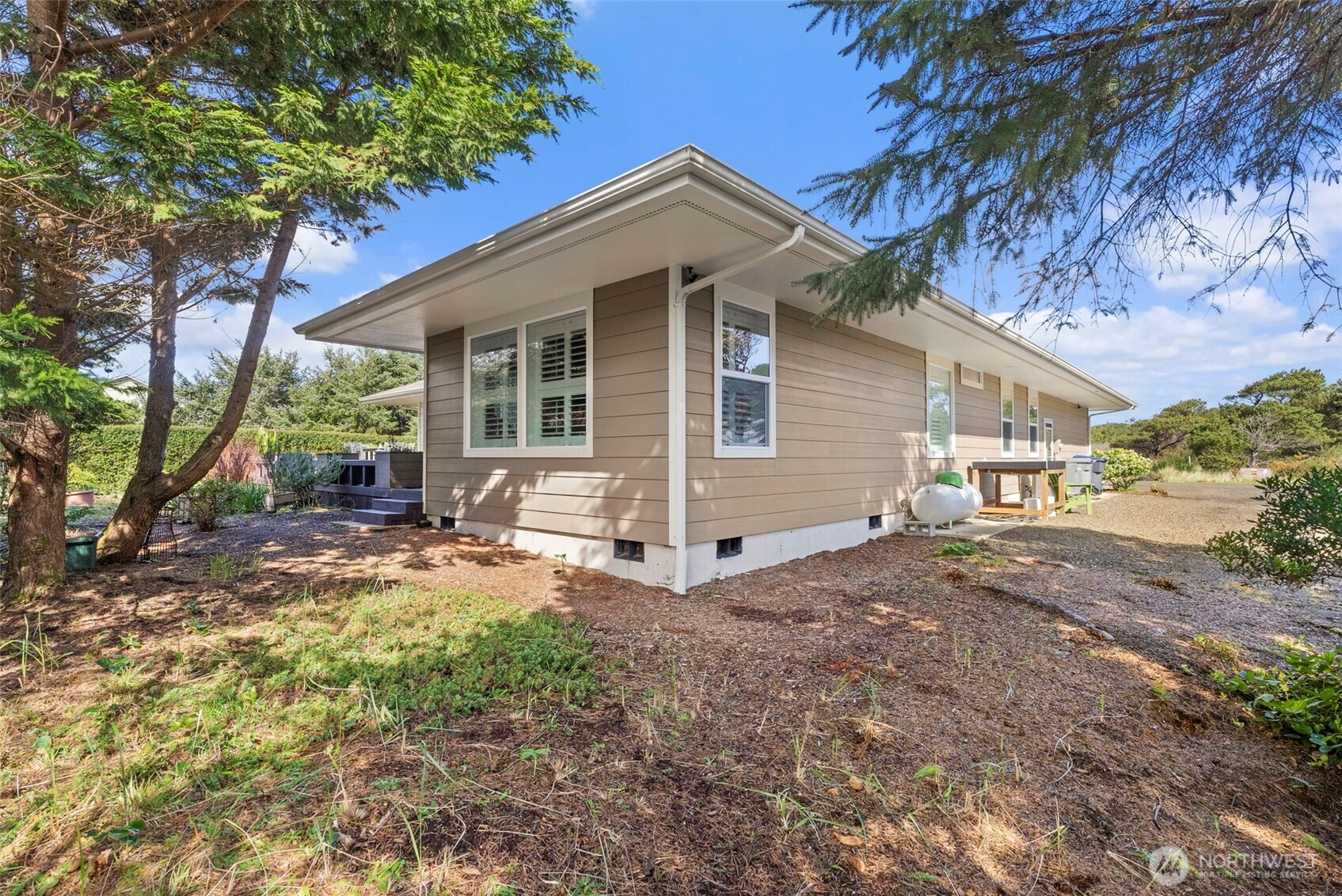 921 Pheasant Run Westport WA 98595