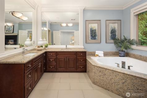 23420 SE 21st Court Sammamish WA 98075