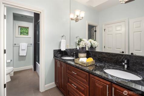 23420 SE 21st Court Sammamish WA 98075