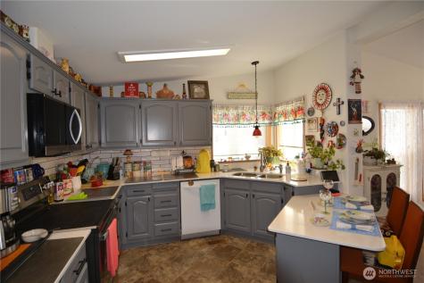 440 W Inlet Lane Sequim WA 98382