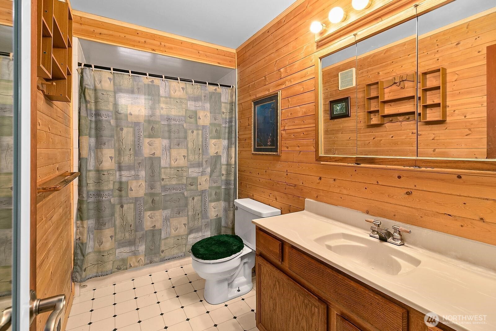 8643 Winslow Drive SW Olympia WA 98512