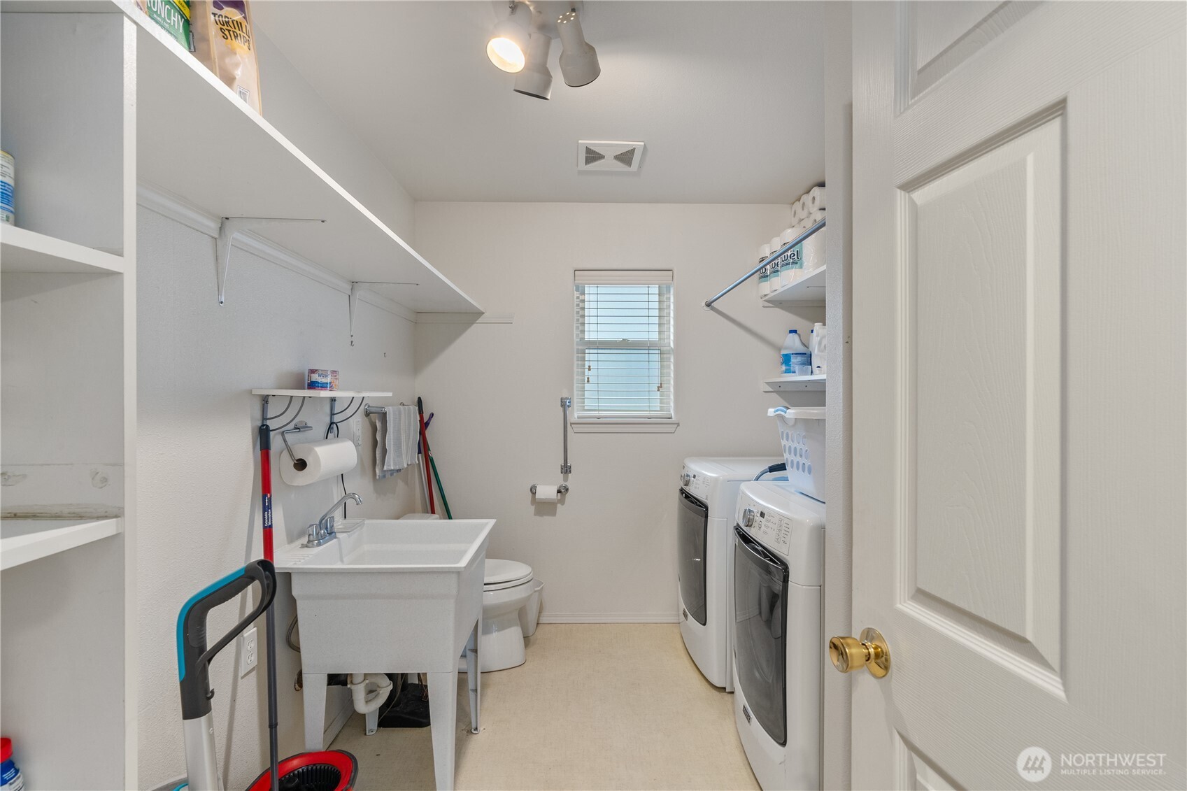 281 Cakesosta Street SE Ocean Shores WA 98569