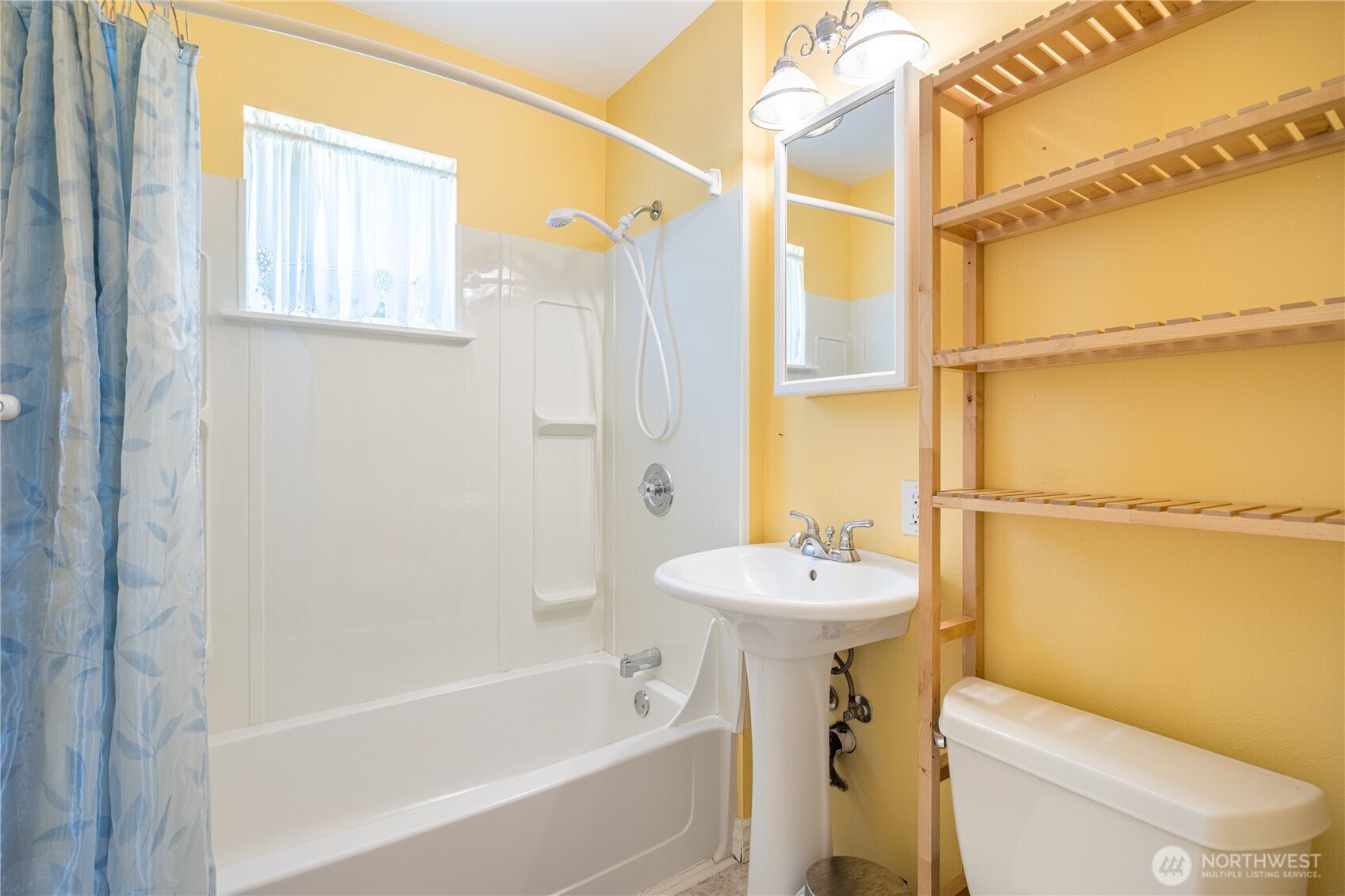 80 Sunshine Plaza Sequim WA 98382