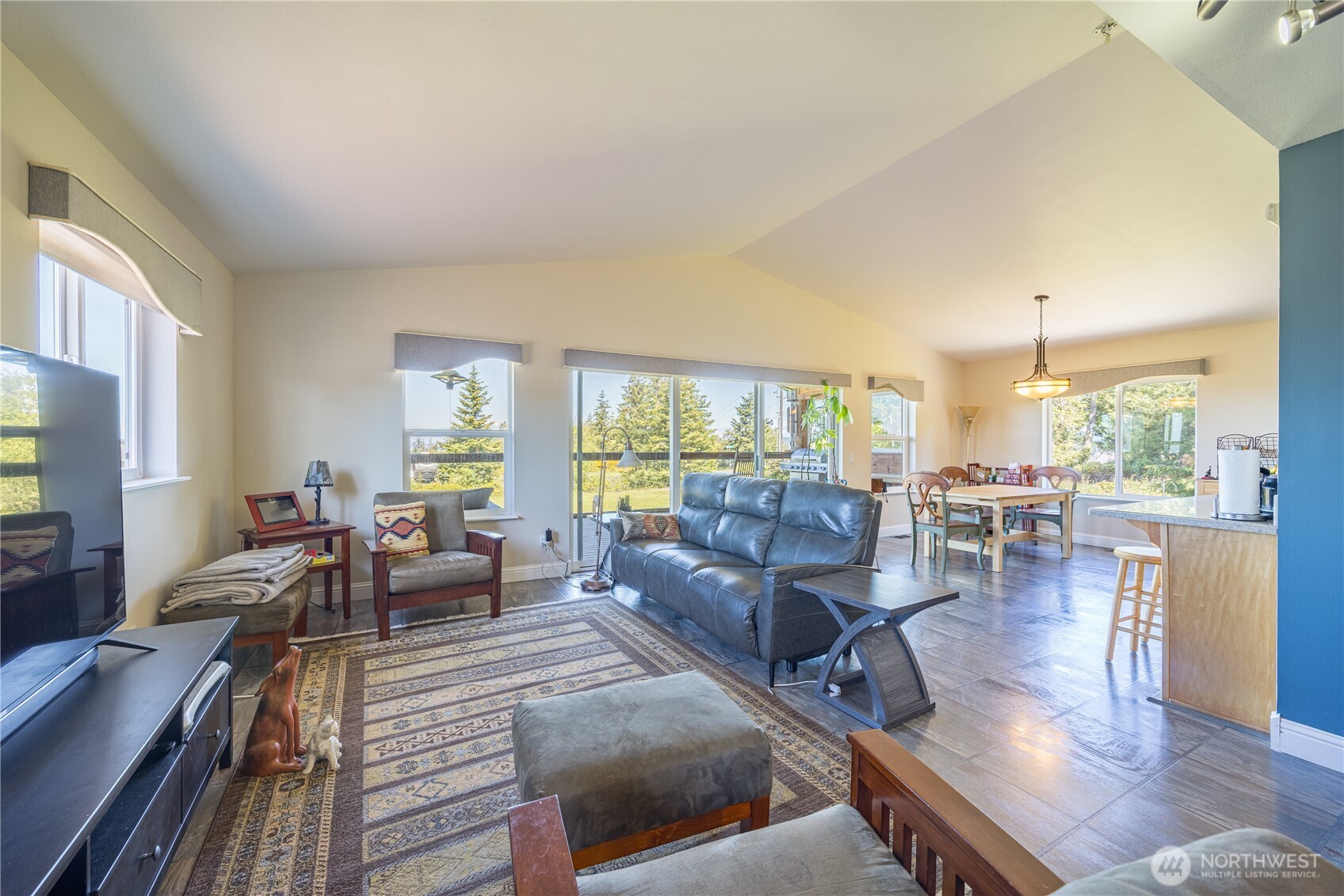 80 Sunshine Plaza Sequim WA 98382