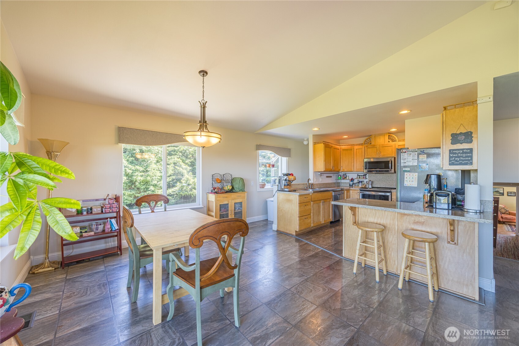 80 Sunshine Plaza Sequim WA 98382