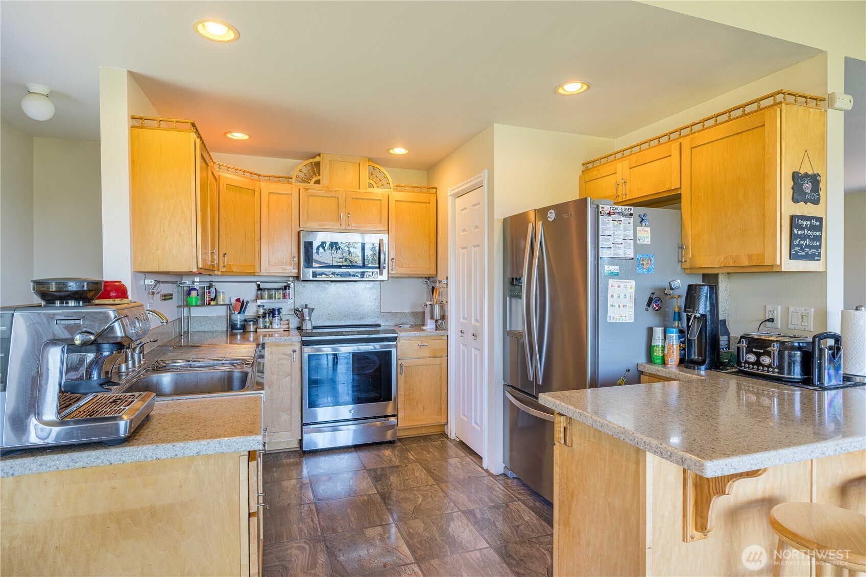 80 Sunshine Plaza Sequim WA 98382