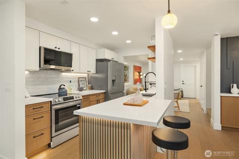 1039 NE 113th Street Seattle WA 98125
