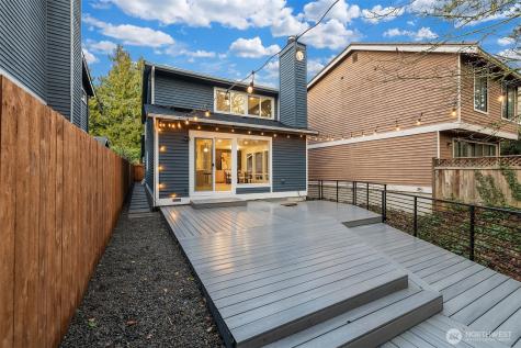 1039 NE 113th Street Seattle WA 98125