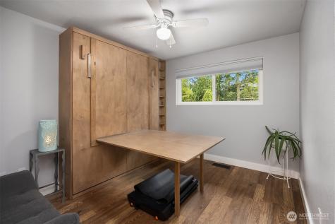 8442 NE 141st Street Kirkland WA 98034