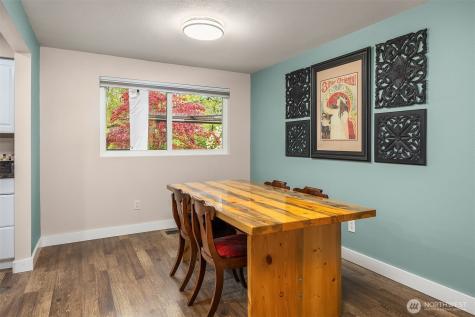 8442 NE 141st Street Kirkland WA 98034