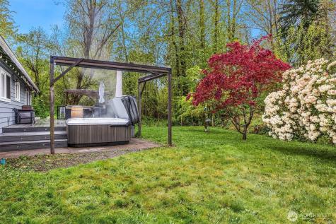 8442 NE 141st Street Kirkland WA 98034