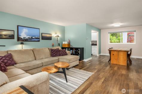 8442 NE 141st Street Kirkland WA 98034