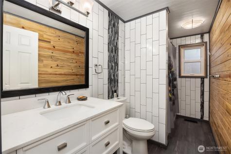 8442 NE 141st Street Kirkland WA 98034