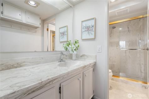 15414 SE 17th Street Bellevue WA 98007