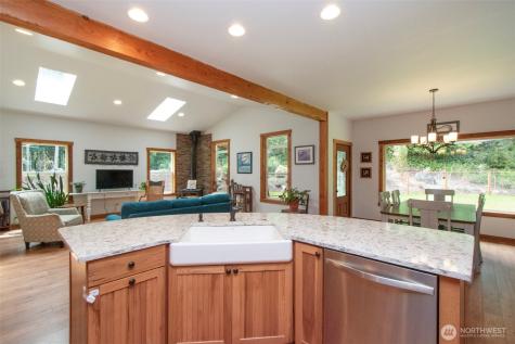 106 Leda Lane Port Angeles WA 98363