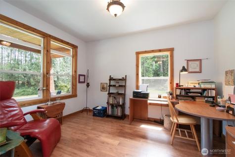106 Leda Lane Port Angeles WA 98363