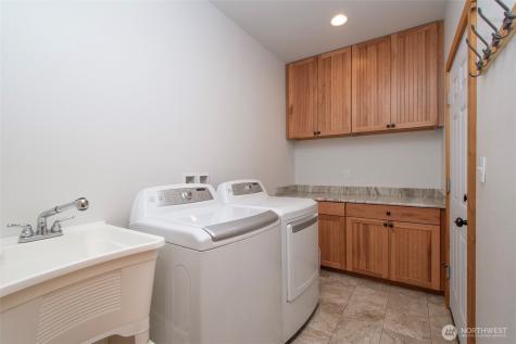 106 Leda Lane Port Angeles WA 98363
