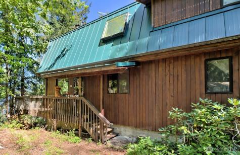 2070 Cushman Ridge Hoodsport WA 98548
