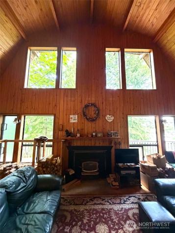 2070 W Cushman Ridge Drive Hoodsport WA 98548