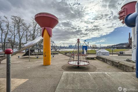 2309 N Northlake Way Seattle WA 98103